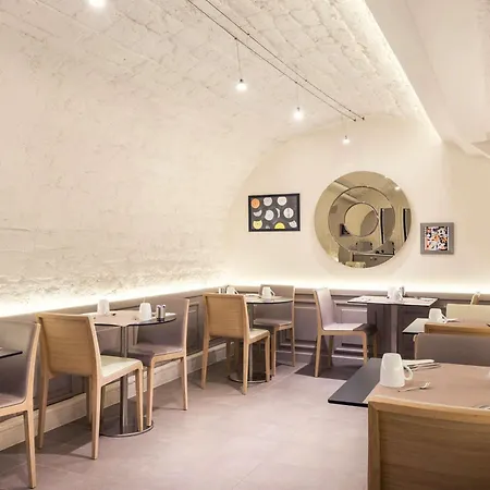 Mercure Opera Grands Boulevards Hotel 4*