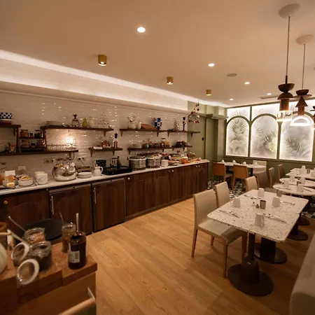 Mercure Opera Grands Boulevards Hotel