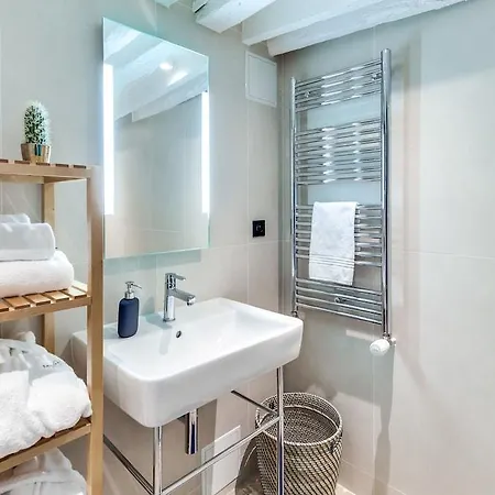 Mercure Opera Grands Boulevards 4*
