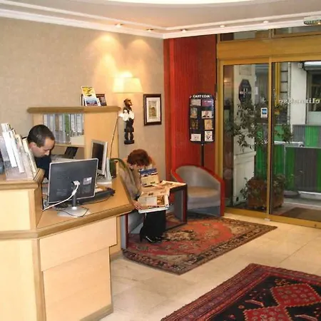 Отель Mercure Opera Grands Boulevards 4*