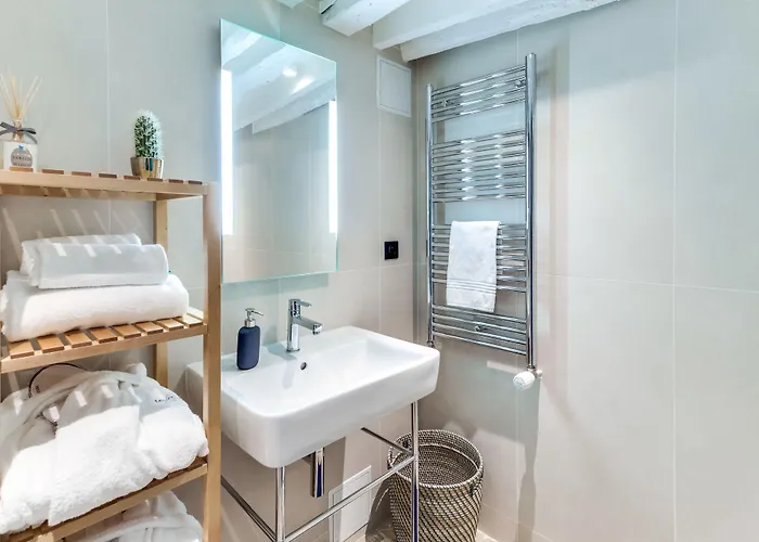 Mercure Opera Grands Boulevards Paris