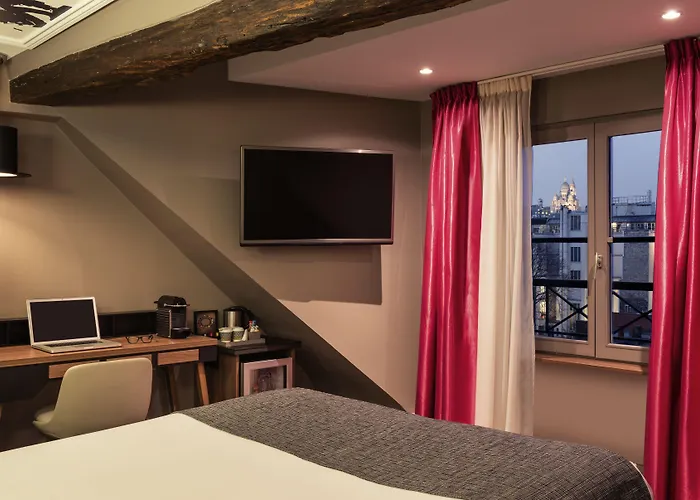 Mercure Opera Grands Boulevards Hotel 4*