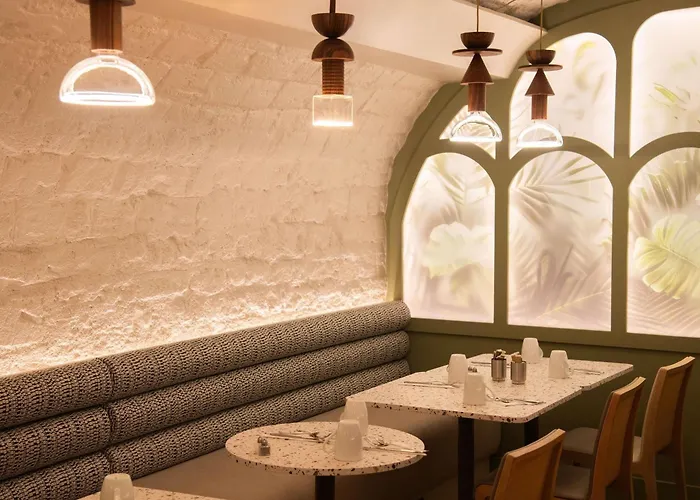 Mercure Opera Grands Boulevards Paris